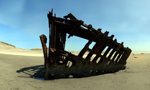 [Bow of the Peter Iredale]