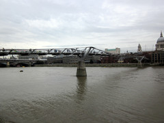 [Millennium Bridge]