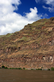 [Columbia Plateau Column Basalts(?)]
