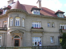 [Closeup of the Right Side of the Mansion]