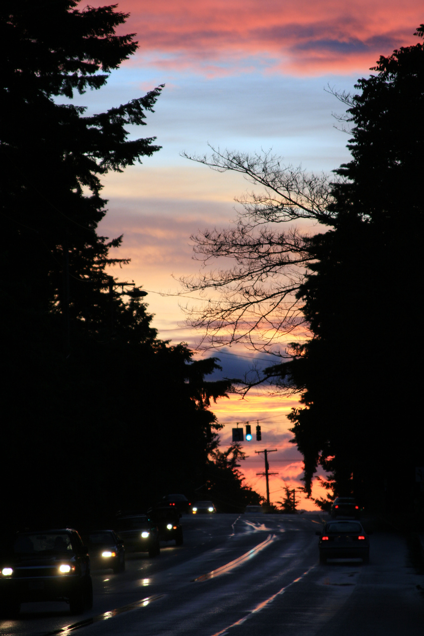 [Westward Into the Sunset, along SE Thorburn]