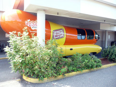 [Weinermobile Wedged Into Glisan Fred Meyer]